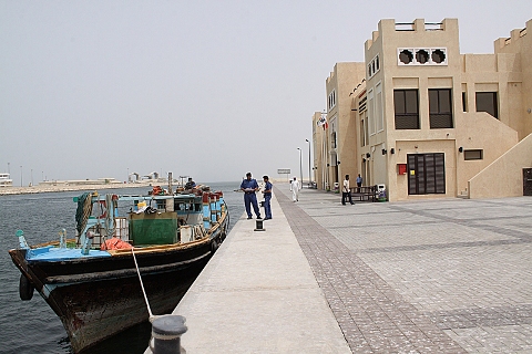 28 stowaways were arrested by Dubai Customs for illegally boarding in a commercial ship