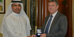 Dubai Customs receives UK diplomatic delegation