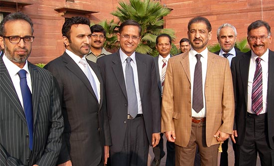 Dubai Customs and India agree to cooperate in reengineering customs procedures and training