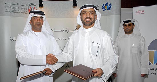 Dubai Customs signs MOU with department of finance / Abu Dhabi Customs for consolidating partnership and furthering cooperation