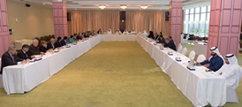 Dubai Customs discusses means of growth with businesses in Dubai