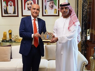 أحمد محبوب مصبح يبحث مع سفير الجزائر تطوير التعاون التجاري والاقتصادي