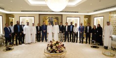 جمارك دبي تسعد عملائها بتنظيم حفل تكريم شهرياً